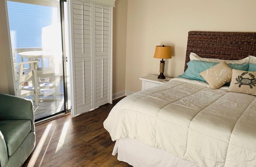 Ono Island Condo | Beautiful Beachfront Haven!