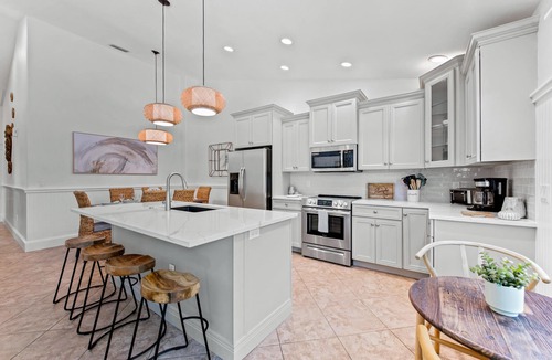 Holmes Beach House | Beautiful Bungalow with Private Pool and Spa, just Steps to the Beach!