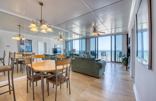 Jacksonville Beach Condo | Beautiful condo overlooking Majestic Ocean !