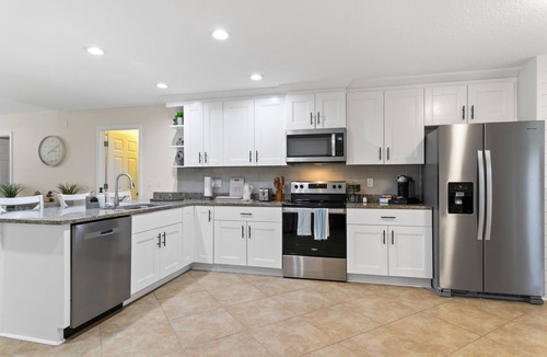 Isle of Palms House | Beautiful Coastal Home near Mayo Clinic. Pet Friendly!