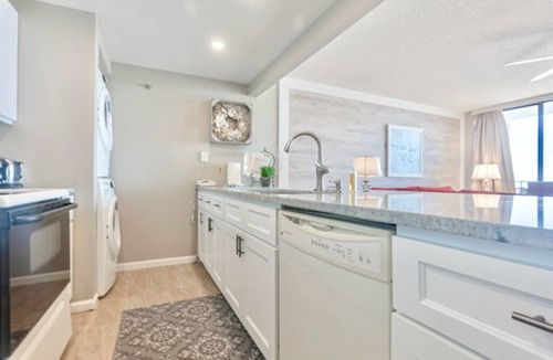 Panama City Beach Condo | BEAUTIFUL GULF FRONT CONDO AT EDGEWATER BEACH RESORT MILLION DOLLAR VIEWS