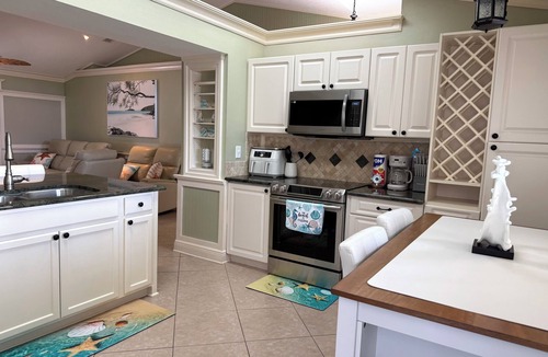 Port Saint Lucie House | Beautiful HEATED Pool house 2 mi to Mets Stadium PET OK near I-95/FL Turnpike.