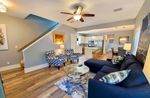 Downtown House | Beautiful new home located in the heart of Downtown Pensacola! Pet Friendly!