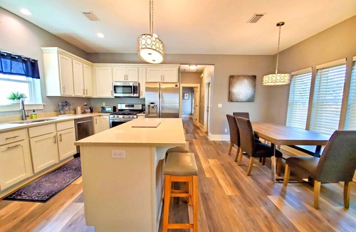 Downtown House | Beautiful new home located in the heart of Downtown Pensacola! Pet Friendly!