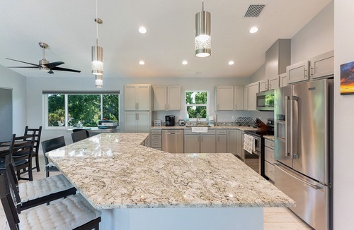 Weeki Wachee Gardens House | Beautiful New Home on Weeki Wachee River with boat dock