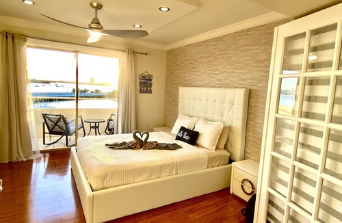 North Bay Village Apartment | Beautiful remodeled waterfront apartment with pool & free parking. 5min to beach