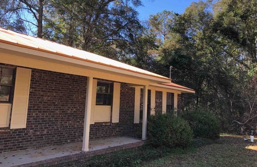 Enterprise House | Beautiful, sprawling 1.6 acre waterfront. Spacious, close to base and more.