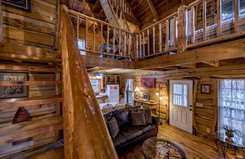 Mentone Cabin | Beautiful Triple-Lofted Lakeside Cabin near Downtown Mentone Sleeps 9
