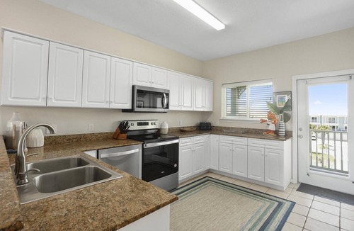 White Sands Cottages House | Beautiful views of the Gulf of Mexico from this 4 bedroom beach home!