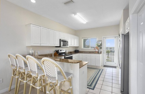 White Sands Cottages House | Beautiful views of the Gulf of Mexico from this 4 bedroom beach home!