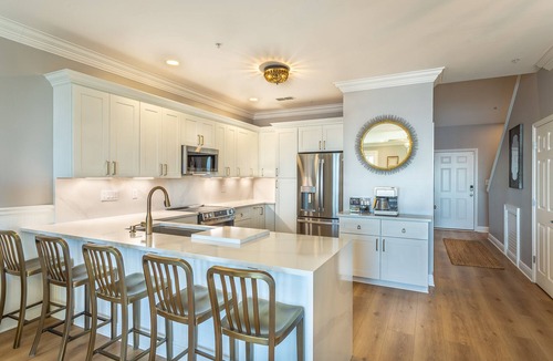 Panacea House | Beautiful Waterfront, Pool, Private Hot Tub, Golf Cart, Kayaks, Bikes & Tennis