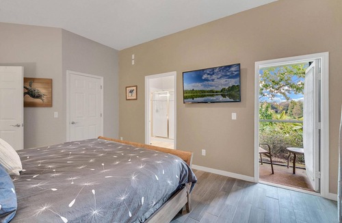 West Kissimmee Condo | Beautifully updated large family condo with King suite - 15 minutes to Disney