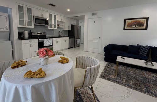 Southwest Coconut Grove Bed & Breakfast | Bed & Breakfast Coconut Grove Miami