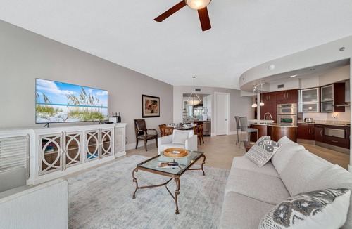 Orange Beach East Condo | Bella Luna 1009-Luxury Condo-Great Views-Walk to Flora-Bama-Boaters Heaven!