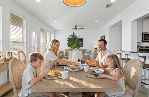 Morgantown House | Bella Vacanza Minutes to Beach Community Pool