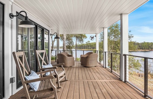 WaterSound Beach Cottage | Bella Vista - A Quiet Lakeside Escape on 30A