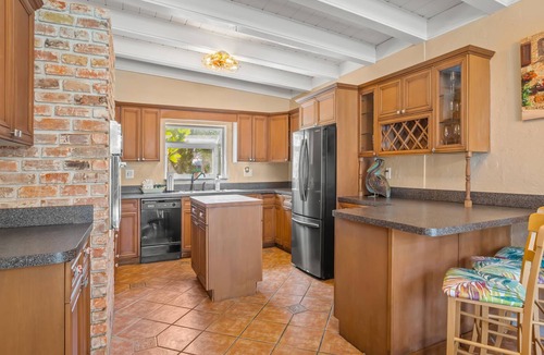Belle Vista House | Belle Vista Beach House | Monthly Property + Hot Tub & Fire Pit!