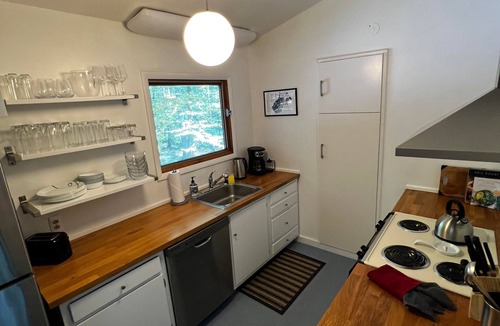 Berkeley Springs Cabin | Berkeley Springs cabin getaway