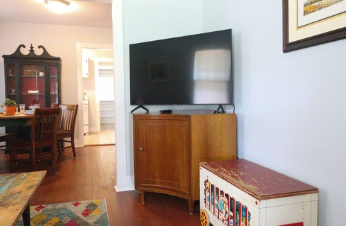 Huntsville House | Best in Market! Enjoy Tangerine Dreams in the heart of Huntsville!
