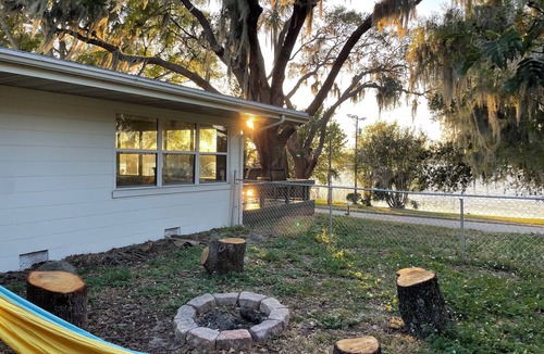 Winter Haven House | Best sunsets in Winter Haven. Lakefront home 5 minutes from downtown!