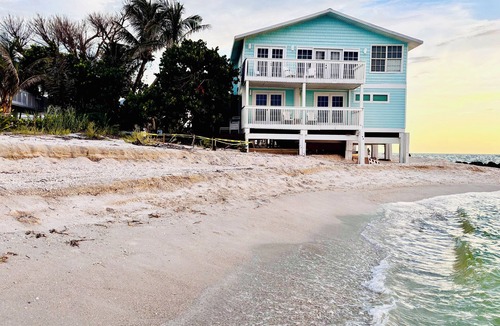 Jose's Hideaway House | Big on the Beach House 6BR Home + Club Access, Private Dock & Stunning Views