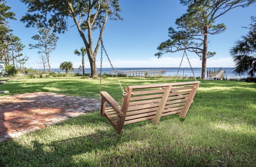 Apalachicola House | Blue Crab Cottage- 25% Summer Discount July-September 2026