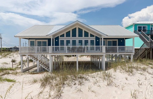 Fort Morgan House | Blue Hideaway 2888 3 Bedroom Home