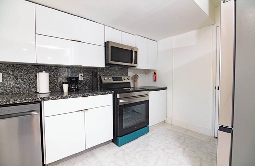 Coral Ridge Isles Apartment | Blue Oasis · Pool · Beach · Las Olas · Hard Rock Stadium · FIFA 2026 · Sleeps 7