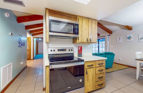Cape Caneveral Beach Gardens House | Boho-Chic Family Escape Near the Shore with Foosball, BBQ Grill , and Outdoor Patio! 🌴