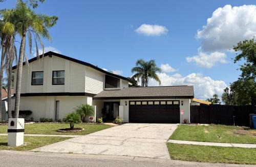 Greater Northdale House | Boho Villa Tampa with Private Pool & BBQ