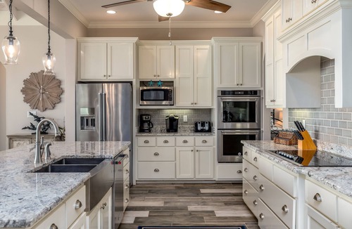 Audubon Place House | Bonnie Blue | Autumn Escape Awaits-book today