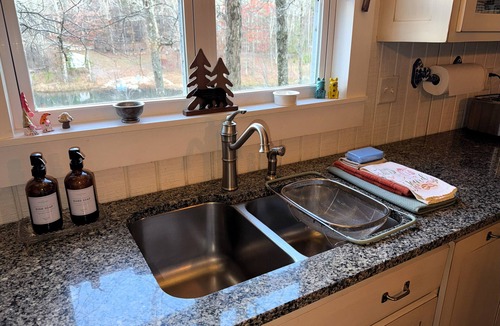 Mentone Cottage | BOOK LABOR DAY NOW! Near DeSoto Park! Sleeps 12!