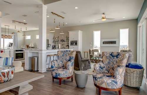 Dauphin Island House | Bout Time - Waterfront, Perfect 5 Bedroom 4.5 Bath, Sleep 16, Pool, Dog Friendly