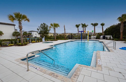Loughman House | BRAND NEW DREAM House with a SPLASH POOL AT Villa Domani Resort (0192)