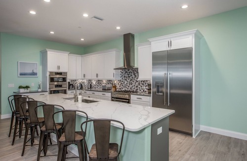 Indian Rocks Beach House | BRAND NEW LUXURY VACATION HOME - 6 BEDROOM 4.5 BATHROOMS DIRECTLY ON THE SAND