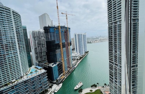 Downtown Miami Condo | Breathtaking view