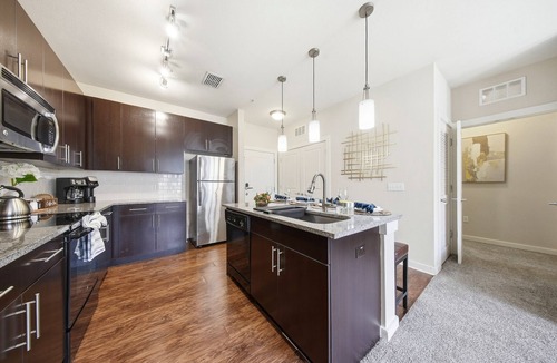 Courier City - Oscawana Apartment | Bright 2BR/2BA Tampa Haven: Productivity & Relaxation