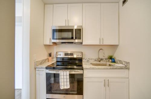 Gadsden Apartment | Bright Gadsden Apartment about 10 Mi to Dive Land Park