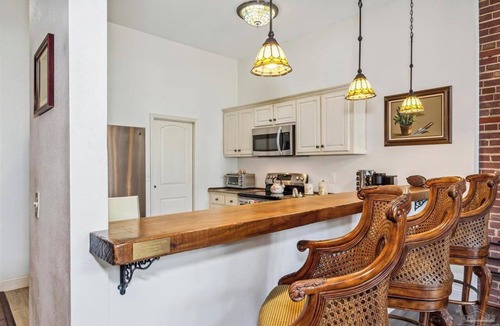 Warrington House | Bring the pups & boat! Historic 2 bed, 2.5 bath waterfront town-home with dock.