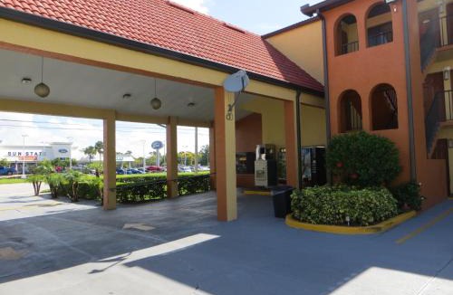 West Colonial Hotel | Budget Inn Of Orlando Downtown
