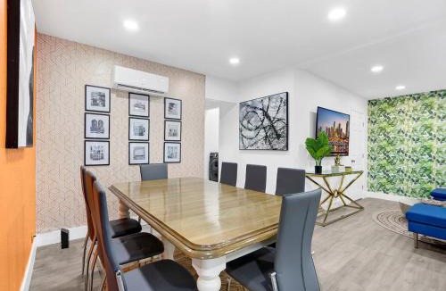 East Little Havana House | Bungalow House 6 BR Pool Little Havana
