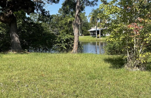 Southside Apartment | Business suite on lake +hi speed wi-fi + garage - all private