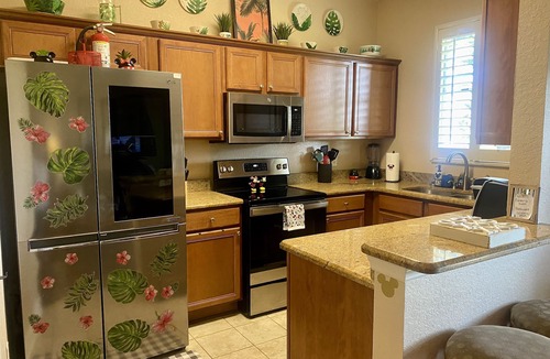 Regal Palms Condo | BY OWNER RENTAL/20 Mins Disney/Waterpark/Lazy River/READ OUR 5 STAR REVIEWS !