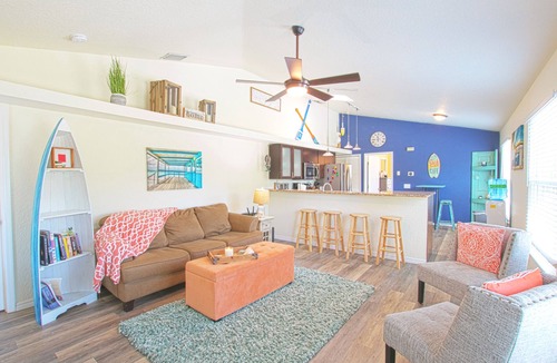 Crystal Beach House | By the Bay Getaway: stilted home, close to beaches, sponge docks, biking trail