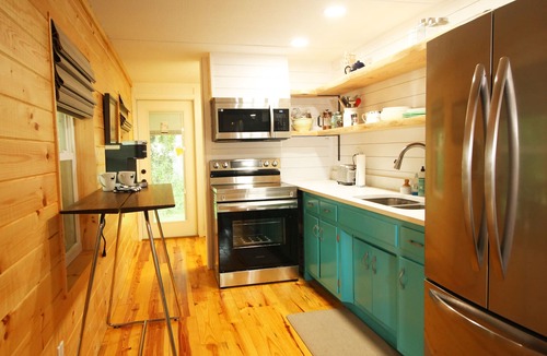 Titusville Cabin | Cabin Farmhouse on the Space Coast