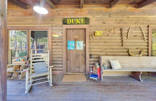 Hueytown Cabin | Cabin w/Catch & Release Pond in Hueytown!