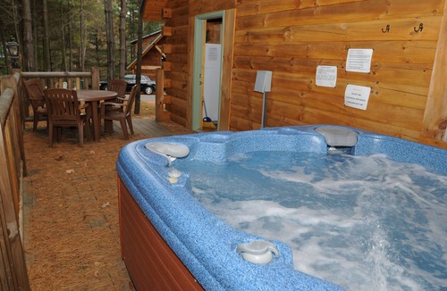Blue Jay Cabin | Cabins at Pine Haven