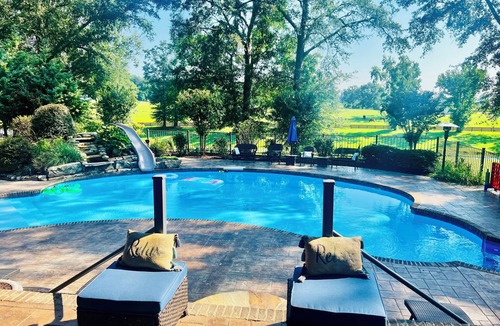 Cullman House | Calm Mini Farm w/Organic soy/gluten free Eggs & private Poolside Oasis