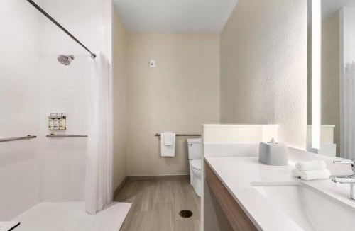 Bessemer Hotel | Candlewood Suites Bessemer - Birmingham SW by IHG