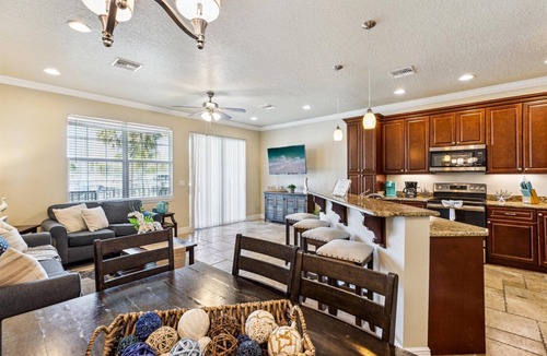 Merritt Island House | Cape Crossing Dream w/Pool & Gym - Near Marina, Beach & Shops!